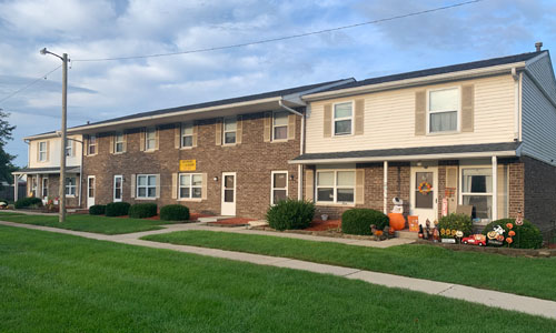 Sterling Court Apartments | 112 Autumn Court Frankfort, Indiana 46041